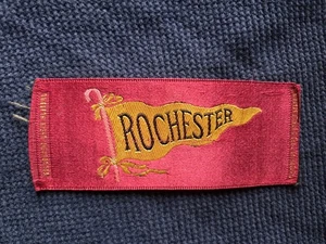 1910s S24 Twelfth Night cigarettes silk UNIVERSITY OF ROCHESTER  - Picture 1 of 1