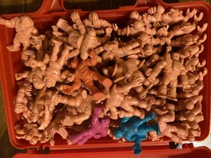 MUSCLE Men Lot Of 90+ In McD Lunchbox & BkLunch Box - Picture 1 of 12