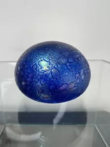 Vintage Heron Glass Textured Blue Iridescent Paperweight - 5.5cm - Picture 1 of 6