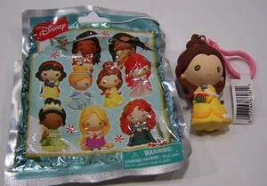Disney Princess Belle Holiday 3D Figural Bag Clip NEW Keychain - Picture 1 of 2
