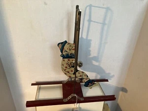 A C GILBERT SWINING CLOWN - Bild 1 von 7