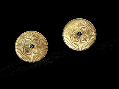 Gemelos redondos vintage retro MCM tono dorado con imitación de zafiro azul Foto 1 de 4