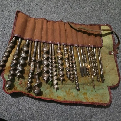 Vintage set of 21 twist auger brace bits by different manufactures: Ridgway, etc - Image 1 of 4