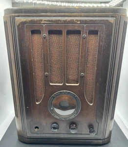 Vintage RCA Modell 118 Globe Trotter Tombstone AM/SW Radio - funktioniert SOLD AS IS - Bild 1 von 18