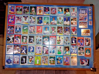 Texas Rangers Baseball Card Lot (Ryan, Sierra, Gonzalez, Palmeiro, Beltre, ...) - Image 1 of 4