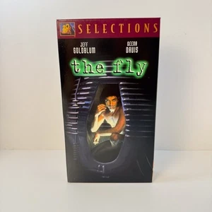 The Fly~ Jeff Goldblum~Geena Davis~Science Fiction~Horror~VHS Movie~Pre-Owned - Picture 1 of 7