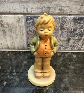 Goebel Hummel Collectors Club "Steadfast Soprano" #848 2002 - Picture 1 of 2