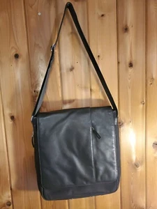 Kenneth Cole Black Reaction Leather Canvas Shoulder Messenger Laptop Bag - Picture 1 of 9