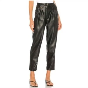 Blank NYC Revolve Vegan Leather Pleated Carrot Leg Pant in Film Noir, sz 31 - Bild 1 von 13