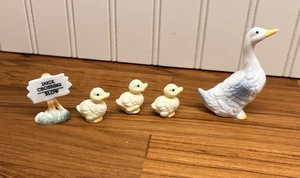 Duck Ducklings Miniature Bone China Duck Crossing Sign Made in Japan by Bridge - Picture 1 of 9