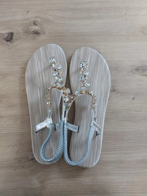 Schuhe Sandalen Silber mit Steinchen Größe 40 Shein NEU - Bild 1 von 4