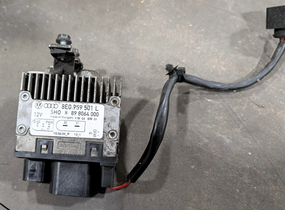 8E0959501L Unidad de Control Ventilador Radiador 300W OEM Audi S4 8E 4.2L V8 Motor BBK Foto 1 de 1