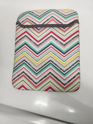 Thirty-One 31 iPad Case Cover Tablet Kindle PARTY PUNCH CHEVRON Tote-A-Tablet - Image 1 of 3