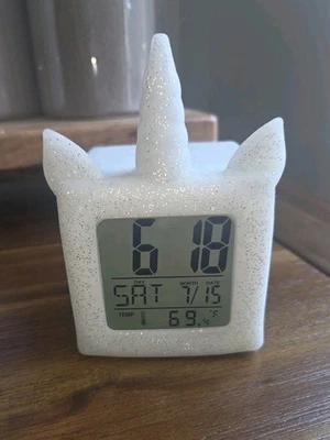 Pottery Barn Kids Light Up color changing Silversparkle Unicorn Digital Clock#67 - Image 1 of 4