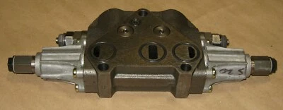 Sección de válvula de dirección Rexroth 08102882 nueva Foto 1 de 3