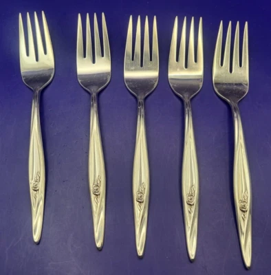 Juego de 5 tenedores de ensalada plateados Reed & Barton NOSTALGIA 1963 6 7/8" Foto 1 de 3