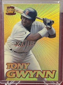 1995 Pacific Crown Collection Tony Gwynn #36 Prisms Gold Padres