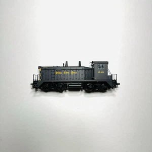 HO Life-Like Proto 2000 Nickel Plate Road (NKP) #240 Switcher Diesel See Vid Nb - Picture 1 of 6