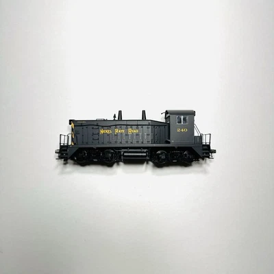 HO Life-Like Proto 2000 Nickel Plate Road (NKP) #240 Switcher Diesel See Vid Nb - Image 1 of 4