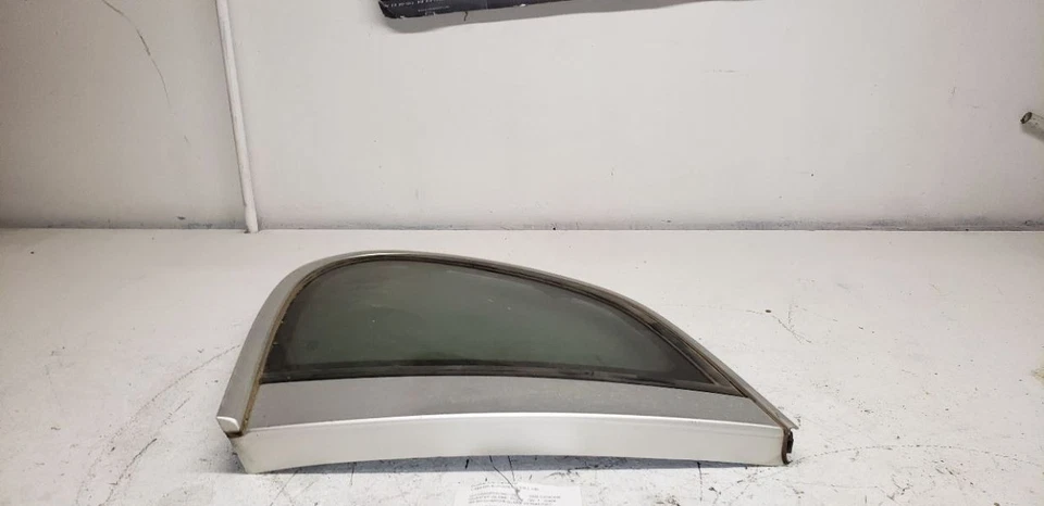 03-06 08-10 PORSCHE CAYENNE Passageiro Quarto de Vidro Acabamento Prata AA 119099 - Imagem 1 de 1