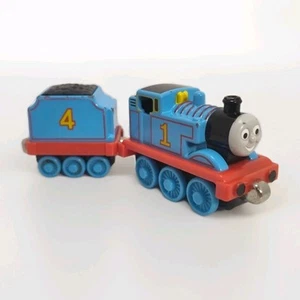 Thomas & Friends Take N Play Along 2002 Diecast Train Toy Thomas with #4 Tender - Imagen 1 de 15