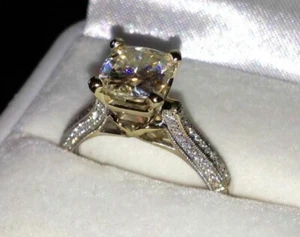 Anillo de compromiso solitario redondo de 2,65 quilates moissanite d/vvs1 oro blanco liso 14 K - Imagen 1 de 10