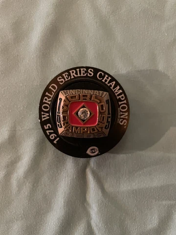 Cincinnati Reds 1975 World Series Replica Ring SGA Cover