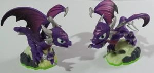 Skylanders Spyro’s Adventure - Series 2 Cynder Figure (TWO OFF) - Picture 1 of 4