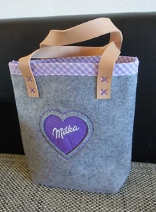 Tasche ° Filztasche ° Milka Herz grau lila ° Neu ° Tasche Dirndl Trachten Mode - Bild 1 von 3