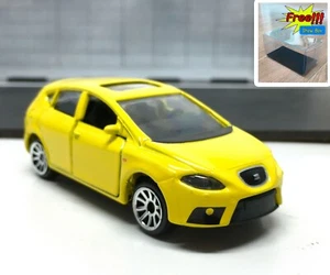 Majorette SEAT Leon Cupra Yellow - Wheel 5U 1:64 (3") no Package - Picture 1 of 8