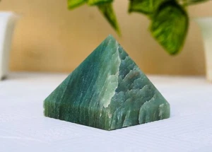 Large 50MM Green Aventurine Stone Minerals Healing Point Pyramid - Picture 1 of 8