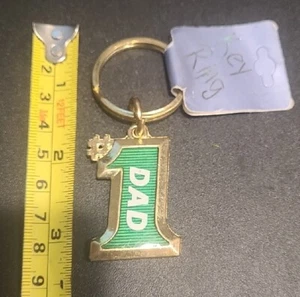 #1 DAD Green/White Gold Tone Keychain - New - Father's Day - Picture 1 of 3