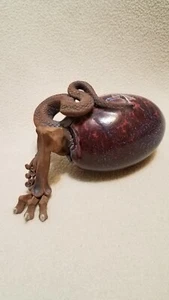 Vintage- 1981' Dennis Thompson Snob Hog Studio, Pottery, Hatching Dragon Egg - Picture 1 of 12