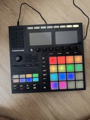 NATIVE INSTRUMENTS MASCHINE MK3 DRUM CONTROLLER - Image 1 of 4