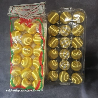  De Colección PIRÁMIDE Hilada Satén Irrompible Adornos de Navidad Rayas Doradas y Suelo Foto 1 de 4