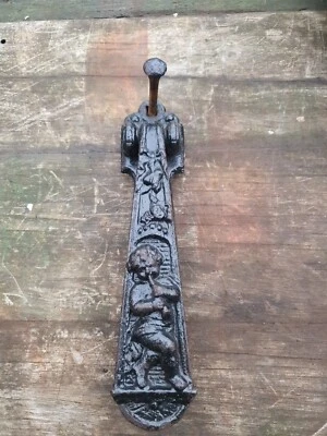 Antiguo Llamador Puerta Hierro Fundido KENRICK Original Siglo XIX Negro Nº425 Querubín  Foto 1 de 4