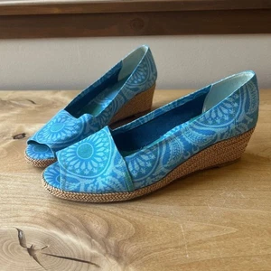 SANDALIA STUART WEITZMAN THEODORA & CALLUM 9 ALPARGATAS CUÑA PUNTA ABIERTA COSTA - Imagen 1 de 12