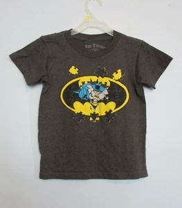 Batman Boys Gray Short Sleeved Shirt Size 5 EUC!!! - Picture 1 of 2