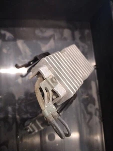 2003-2009 TOYOTA 4RUNNER GASOLINE POWER FUEL PUMP RESISTOR CONTROL MODULE OEM - Picture 1 of 3