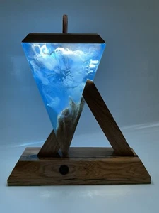 Beautiful feature lamp of high flying birds for your Home / lighting/ furniture - Picture 1 of 11