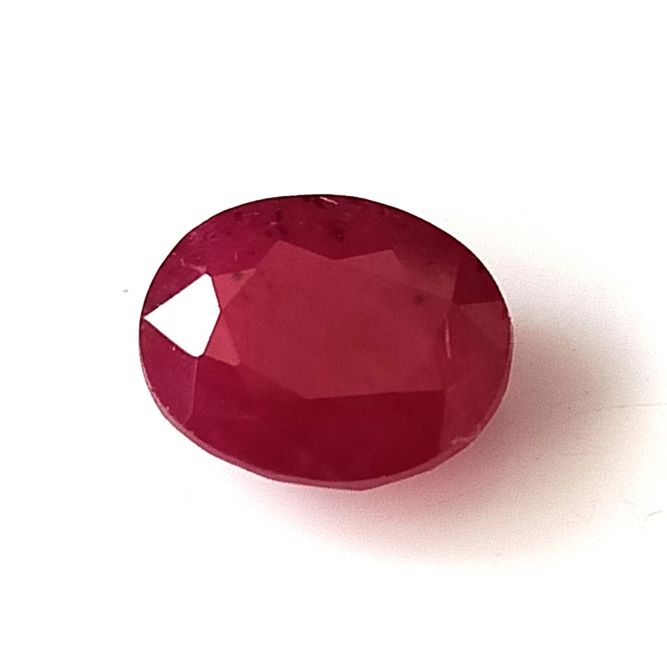 10X8 mm Oval Cut Ruby Natural Unheated Faceted Genuine Loose Gemstone 4.05 Carat - Image 1 of 4