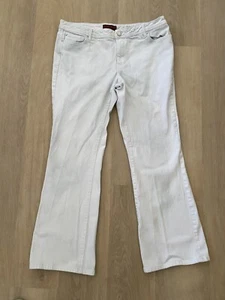 Vintage Hillard & Hanson Women's White Jeans Size 16 Wide Leg Bootcut - Picture 1 of 6