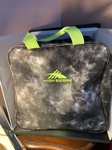 High Sierra -  16x14x9” Classic Green Bag With Zipper , No Strap - Picture 1 of 7