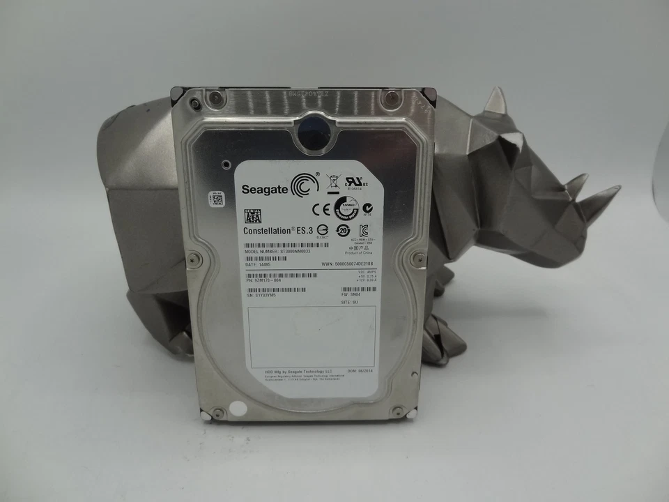 Seagate ST3000NM0033 3TB SATA 6Gb/s 128MB Cache 3.5in Drive - Image 1 of 1