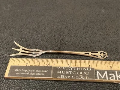 "Tenedor de limón perforado de plata esterlina WC Webster Company mango ART DECO 4-15/16""" Foto 1 de 4