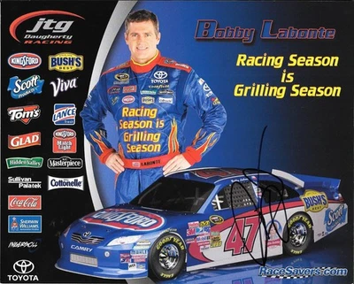 Tarjeta de héroe autografiada por Bobby Labonte NASCAR CUP #47 2011 Foto 1 de 2