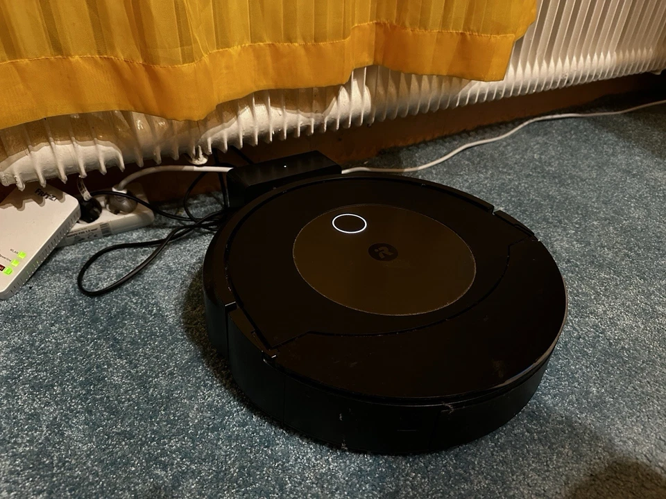 iRobot Roomba Combo j9+ Roboter-Staubsauger Wischroboter - Bild 1 von 1