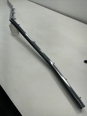 Buick Lesabre Wildcat 1964 capó moldeado 1363174 L1 Foto 1 de 4