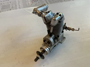 Saito FA 56 FourStroke, Nitro Engines - Picture 1 of 8