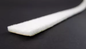 10m Filzstreifen 30mm breit, 3mm dick - Filzband weiß - stark selbstklebend - Bild 1 von 4